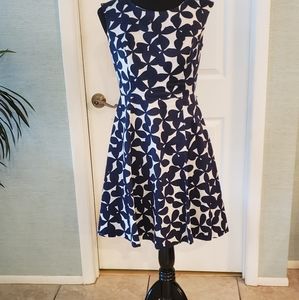 INC dress Navy and white